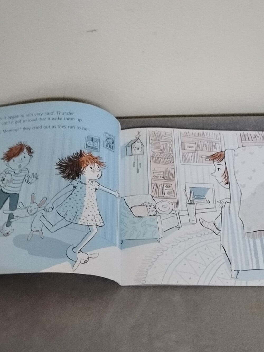 D- The Invisible String Picture Book - Picture 6 of 8